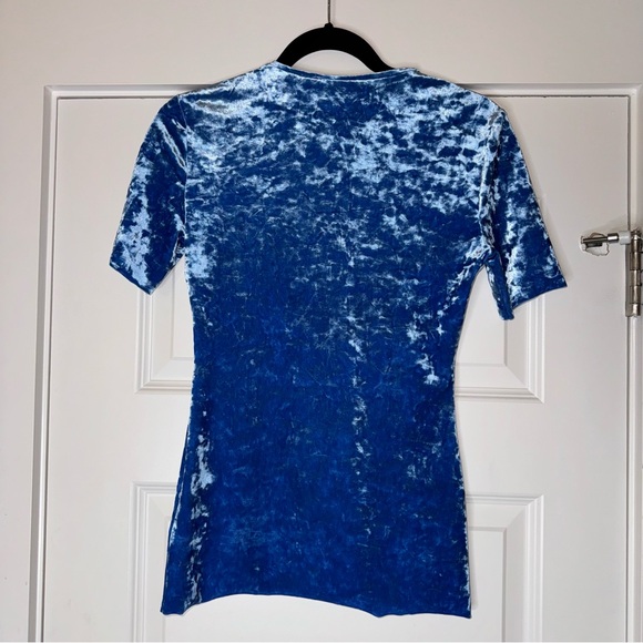 Tibi Baby Blue Crushed Velvet Stretch T-Shirt - Picture 2 of 9